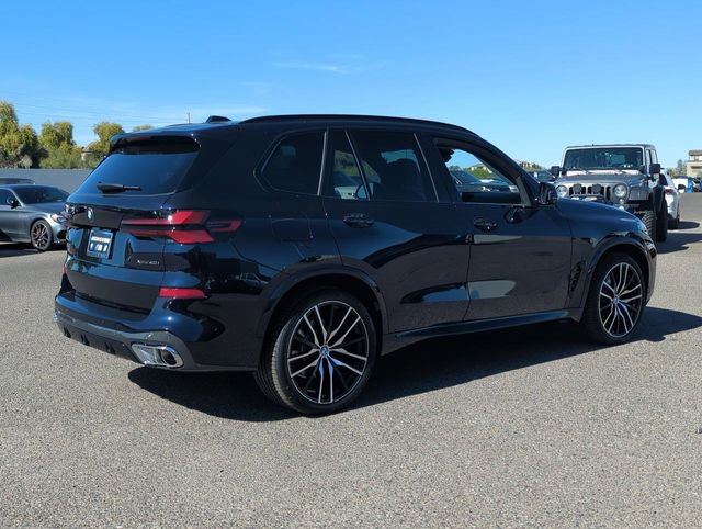 Used 2026 BMW X5 xDrive40i w/ M Sport Package AWD/4WD image 6