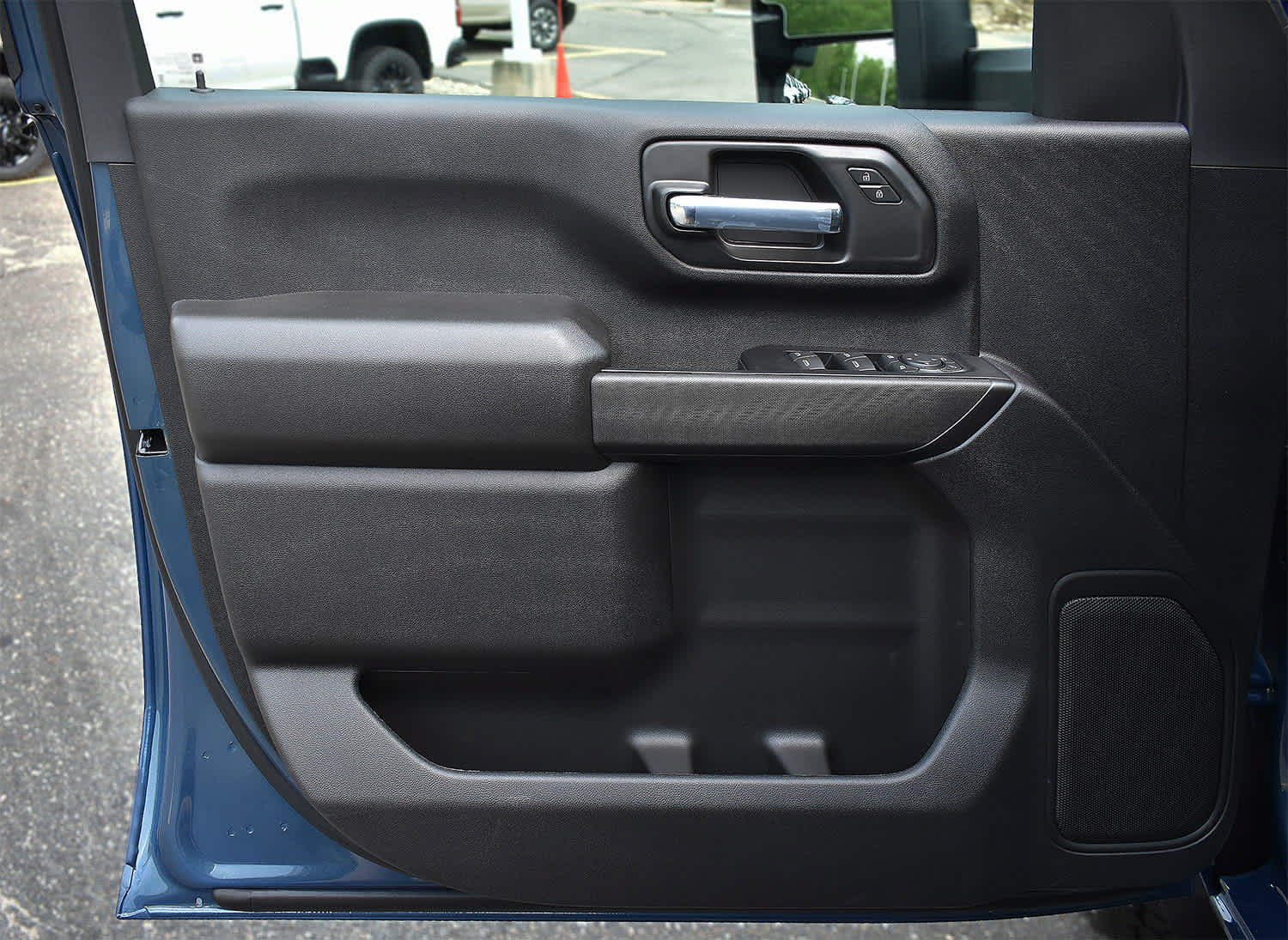 New 2026 Chevrolet Silverado 2500 Custom w/ Custom Value Package AWD/4WD image 21