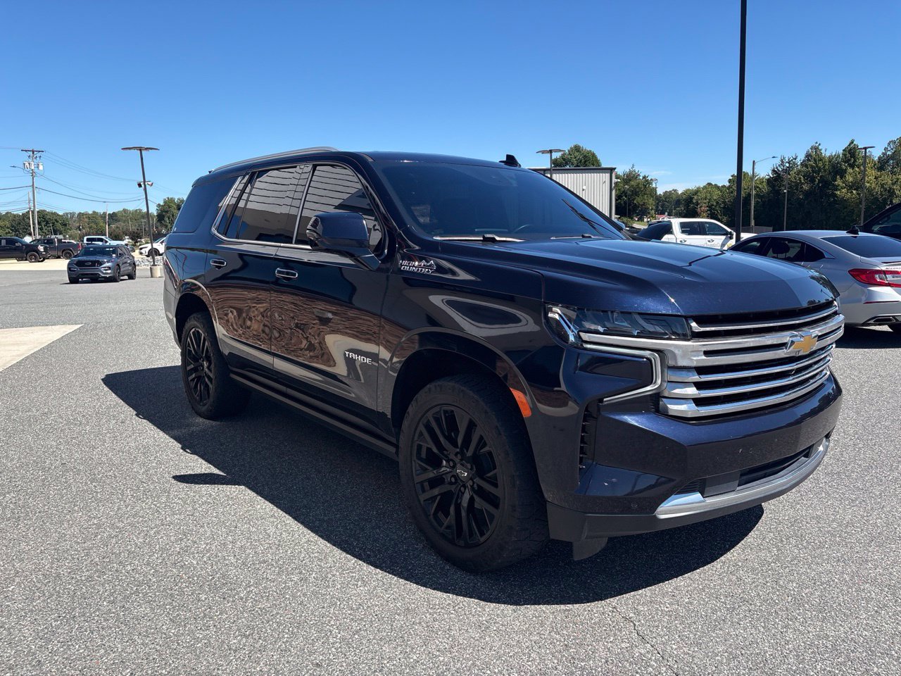 Used 2023 Chevrolet Tahoe High Country w/ Premium Package RWD image 11