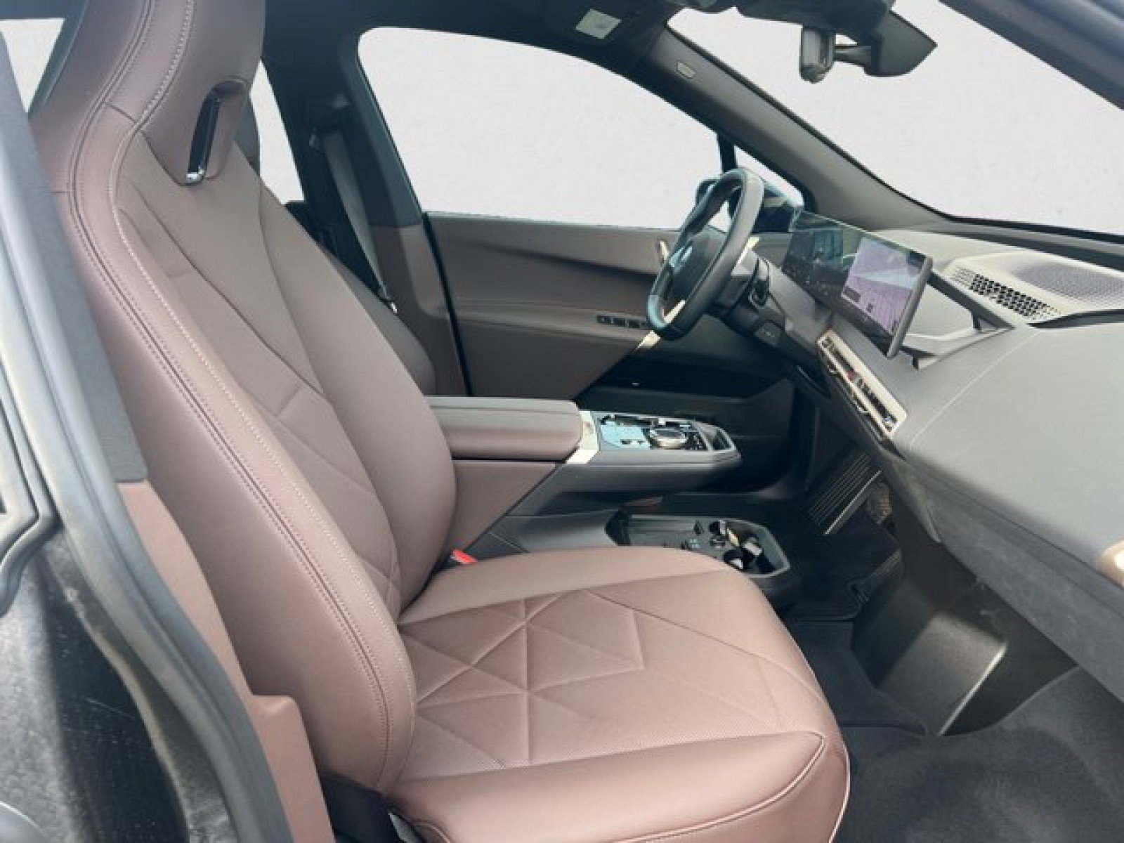 Used 2025 BMW iX xDrive50 image 20