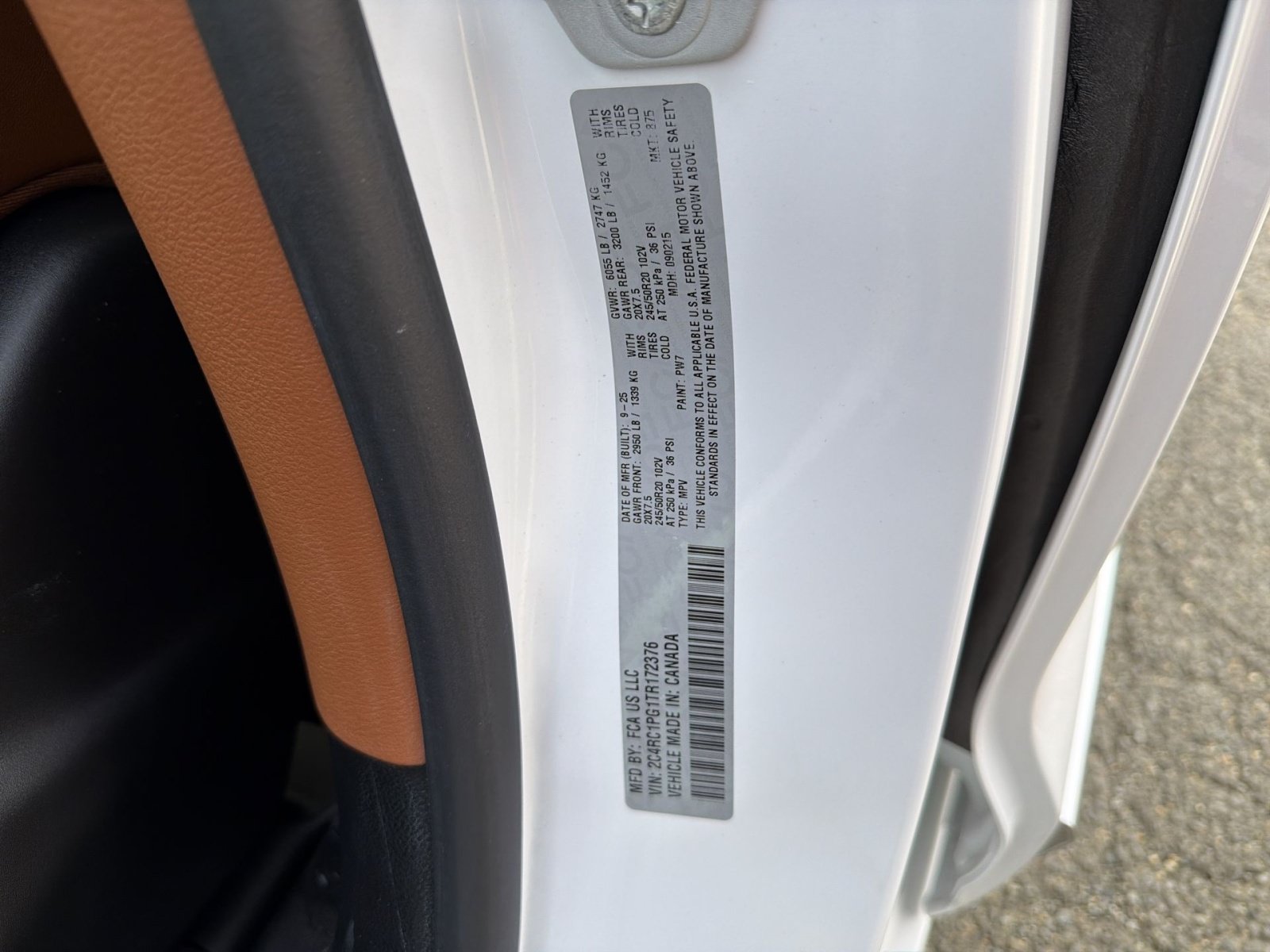 New 2026 Chrysler Pacifica Pinnacle FWD image 36