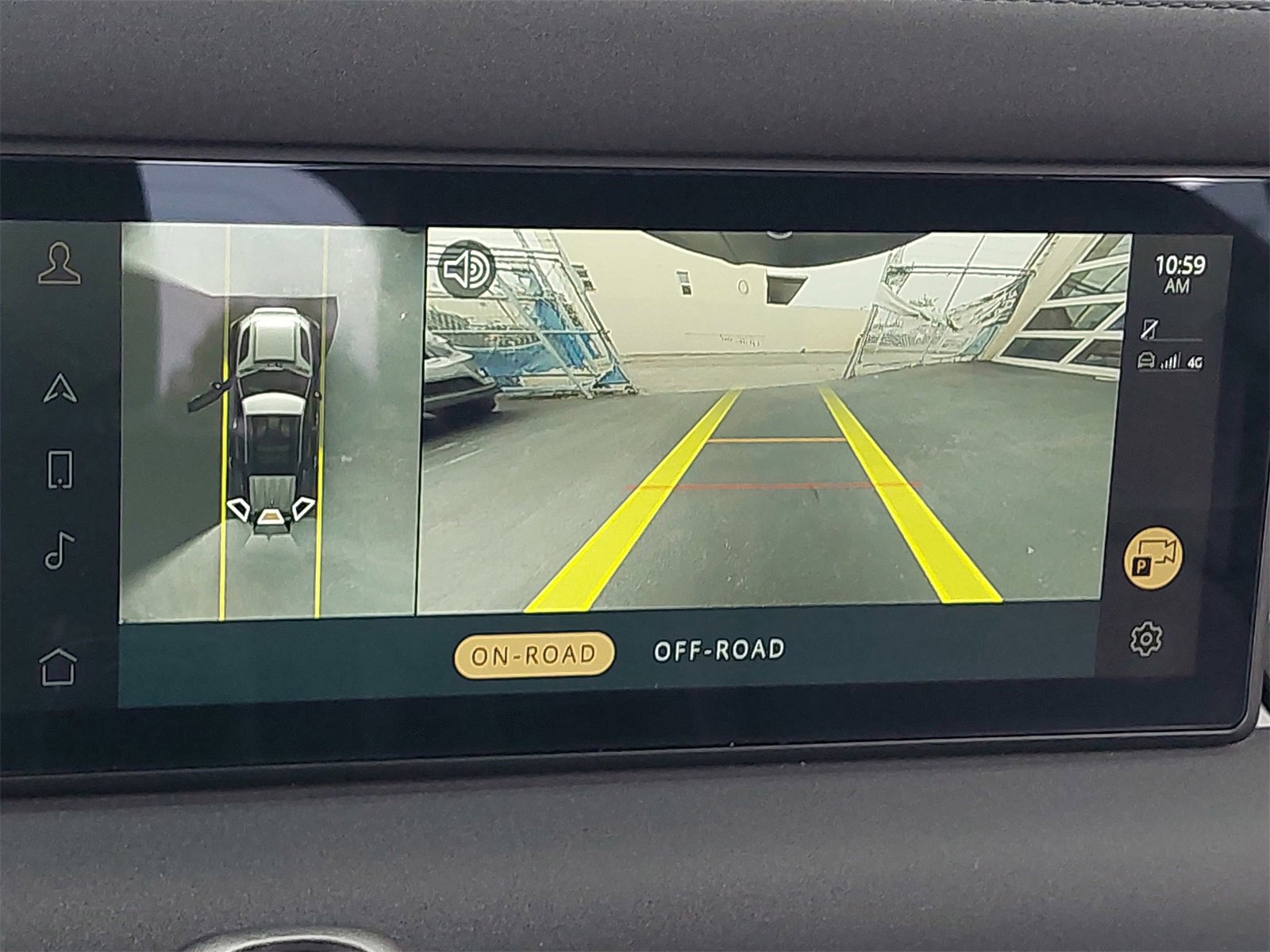 Used 2023 Land Rover Defender 110 X-Dynamic SE image 28