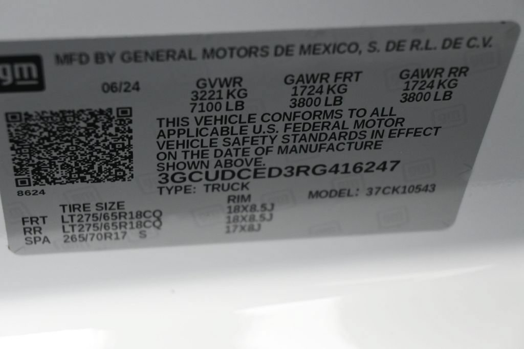 Used 2024 Chevrolet Silverado 1500 Custom Trail Boss AWD/4WD image 17