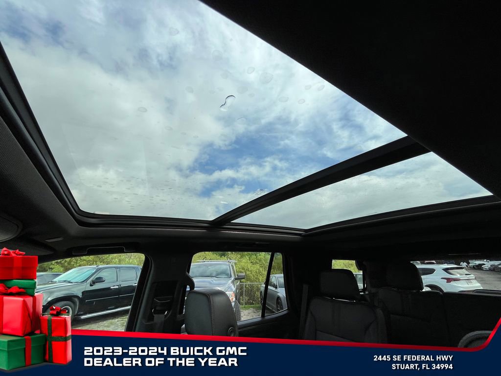 Used 2022 Chevrolet Tahoe RST w/ Sport Performance Package image 36