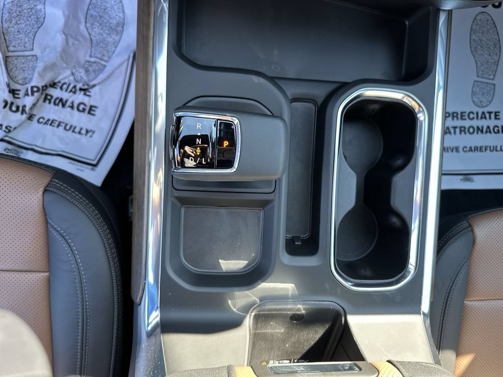New 2026 Chevrolet Silverado 1500 High Country w/ Technology Package AWD/4WD image 26