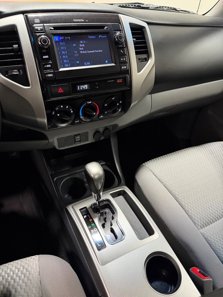 Used 2013 Toyota Tacoma PreRunner w/ SR5 Pkg RWD image 13