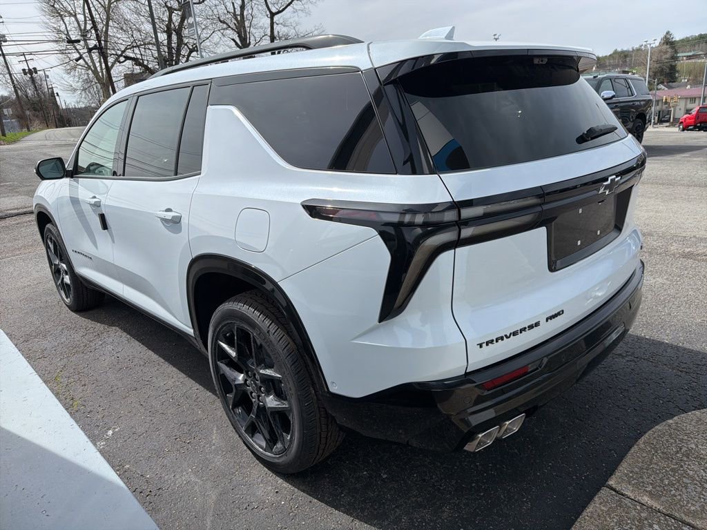 New 2026 Chevrolet Traverse RS w/ LPO, Floor Liner Package image 4