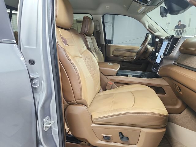 Used 2024 RAM 2500 Limited w/ Safety Group AWD/4WD image 38