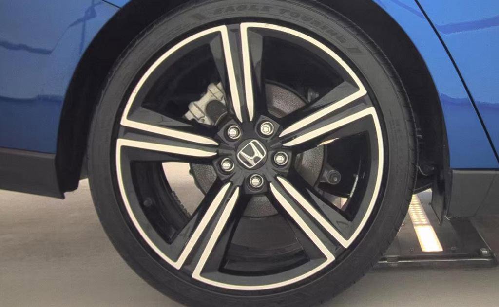 Used 2024 Honda Accord Sport image 40