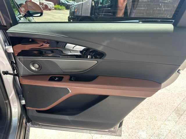New 2026 Lincoln Nautilus Reserve w/ Jet Appearance Package AWD/4WD image 17