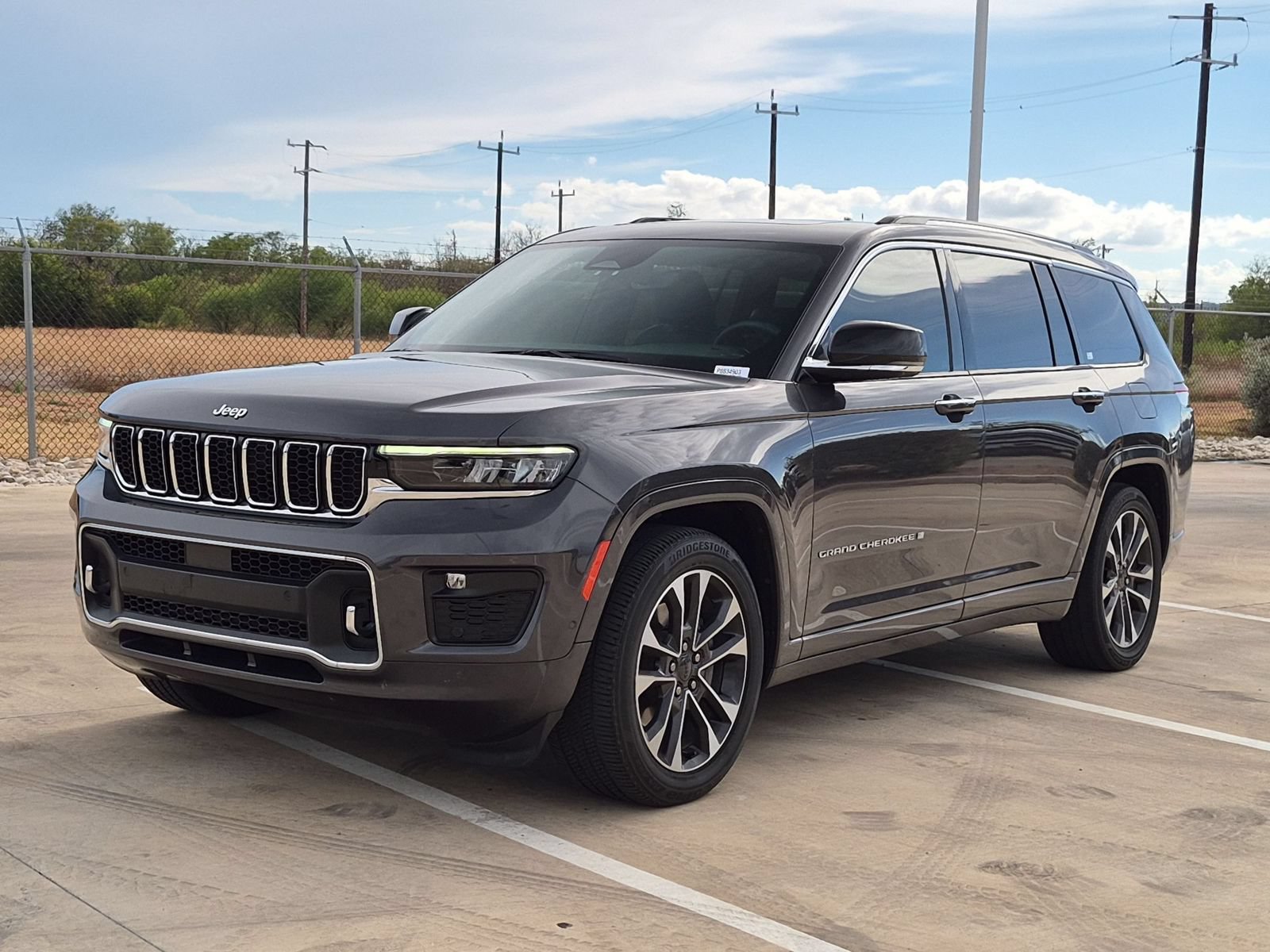 Used 2023 Jeep Grand Cherokee L Overland AWD/4WD image 7