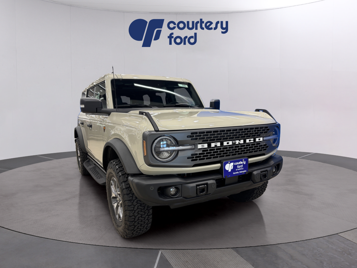New 2025 Ford Bronco Badlands AWD/4WD image 1