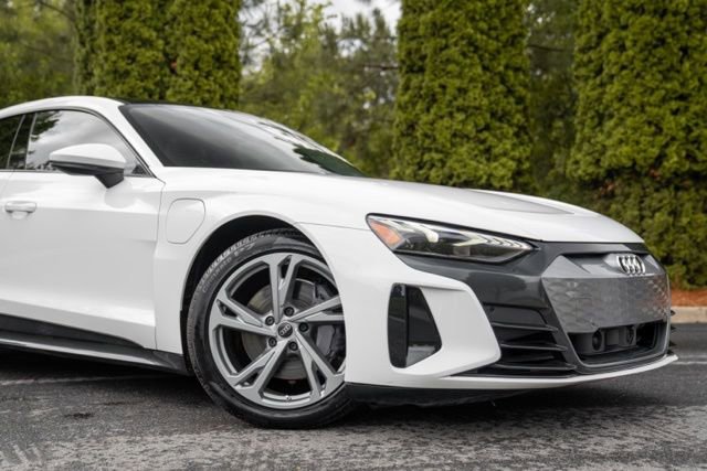 Used 2022 Audi e-tron GT Premium Plus AWD/4WD image 6
