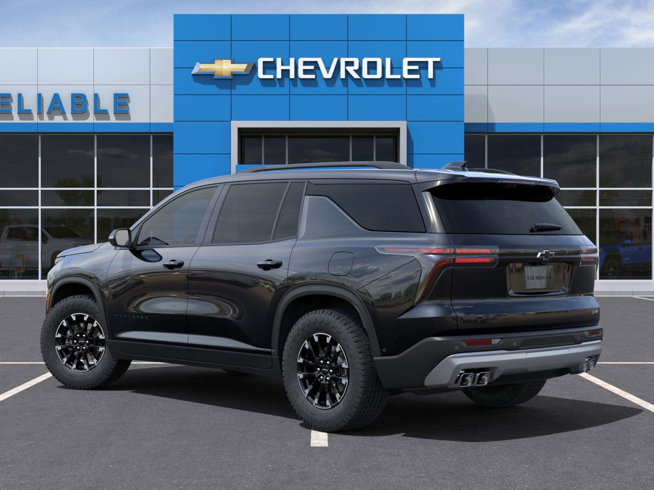 New 2025 Chevrolet Traverse Z71 w/ Enhanced Driving Package image 3
