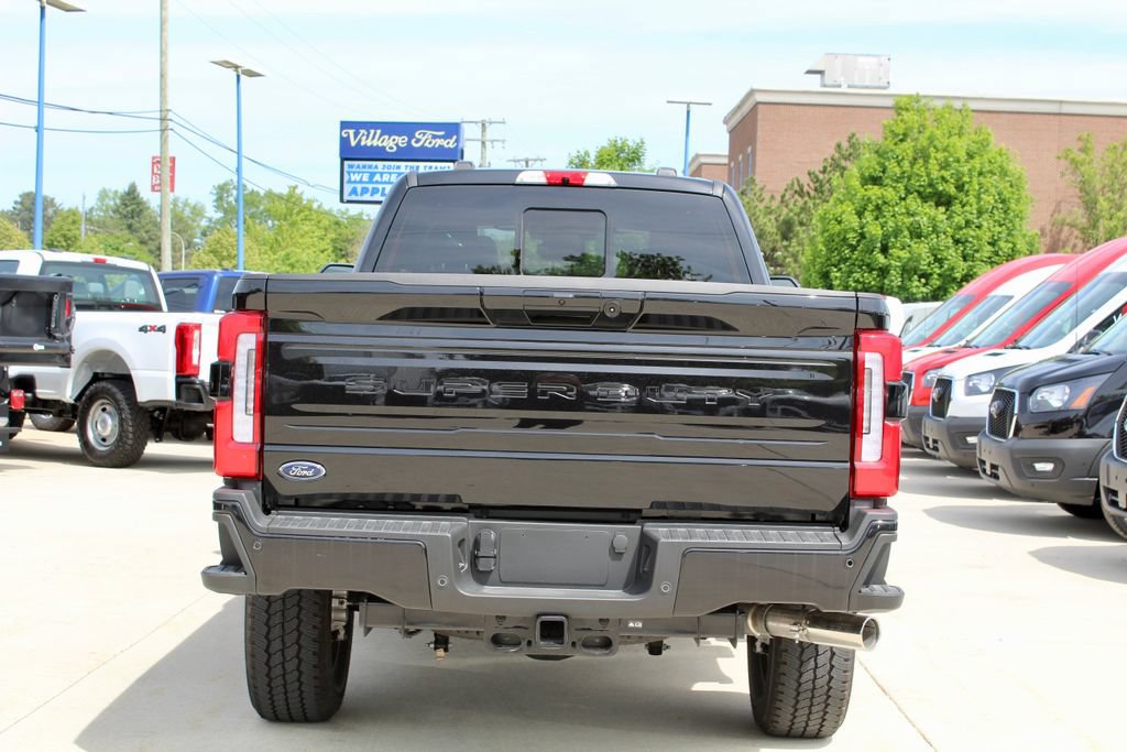 New 2026 Ford F350 Platinum w/ FX4 Off-Road Package AWD/4WD image 32