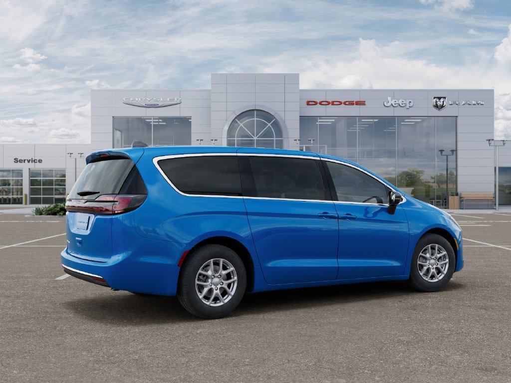 New 2027 Chrysler Pacifica Select FWD image 4
