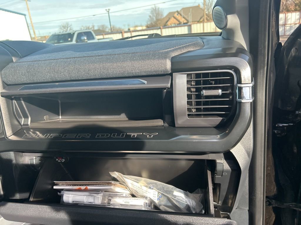 Used 2024 Ford F250 Lariat w/ Lariat Ultimate Package image 40