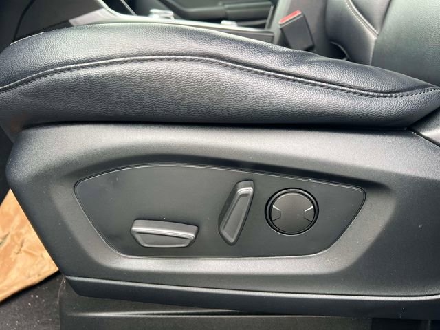 Used 2020 Ford Explorer XLT w/ Equipment Group 202A image 20