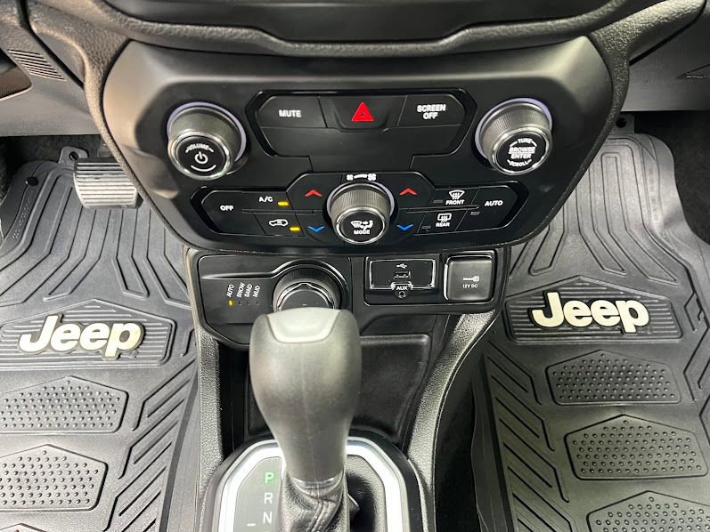 Used 2019 Jeep Renegade Sport AWD/4WD image 18