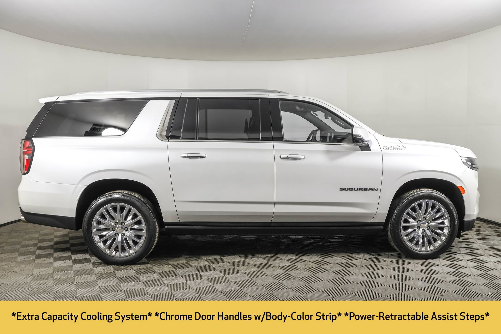 Used 2024 Chevrolet Suburban High Country image 19