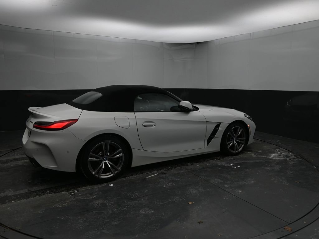 Used 2025 BMW Z4 sDrive30i image 10