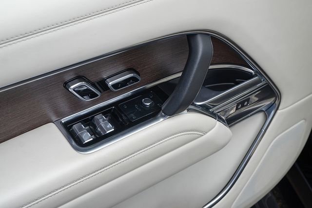 Used 2023 Land Rover Range Rover Long Wheelbase Autobiography image 13