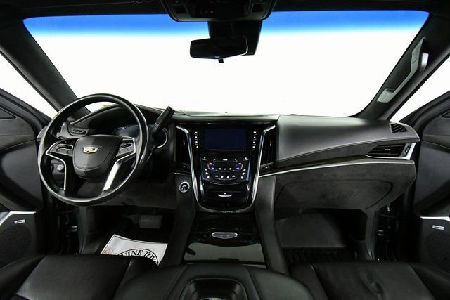 Used 2020 Cadillac Escalade Platinum AWD/4WD image 19