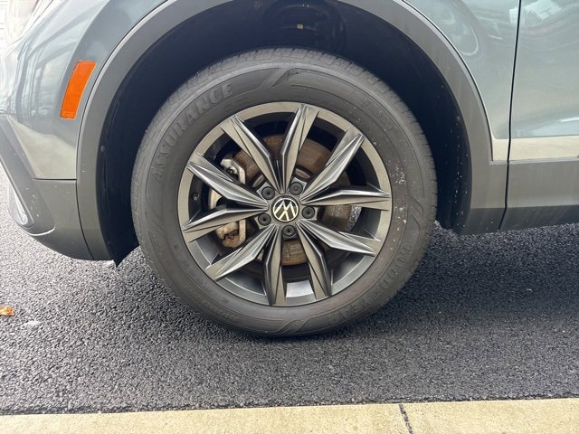 Used 2022 Volkswagen Tiguan SE image 8