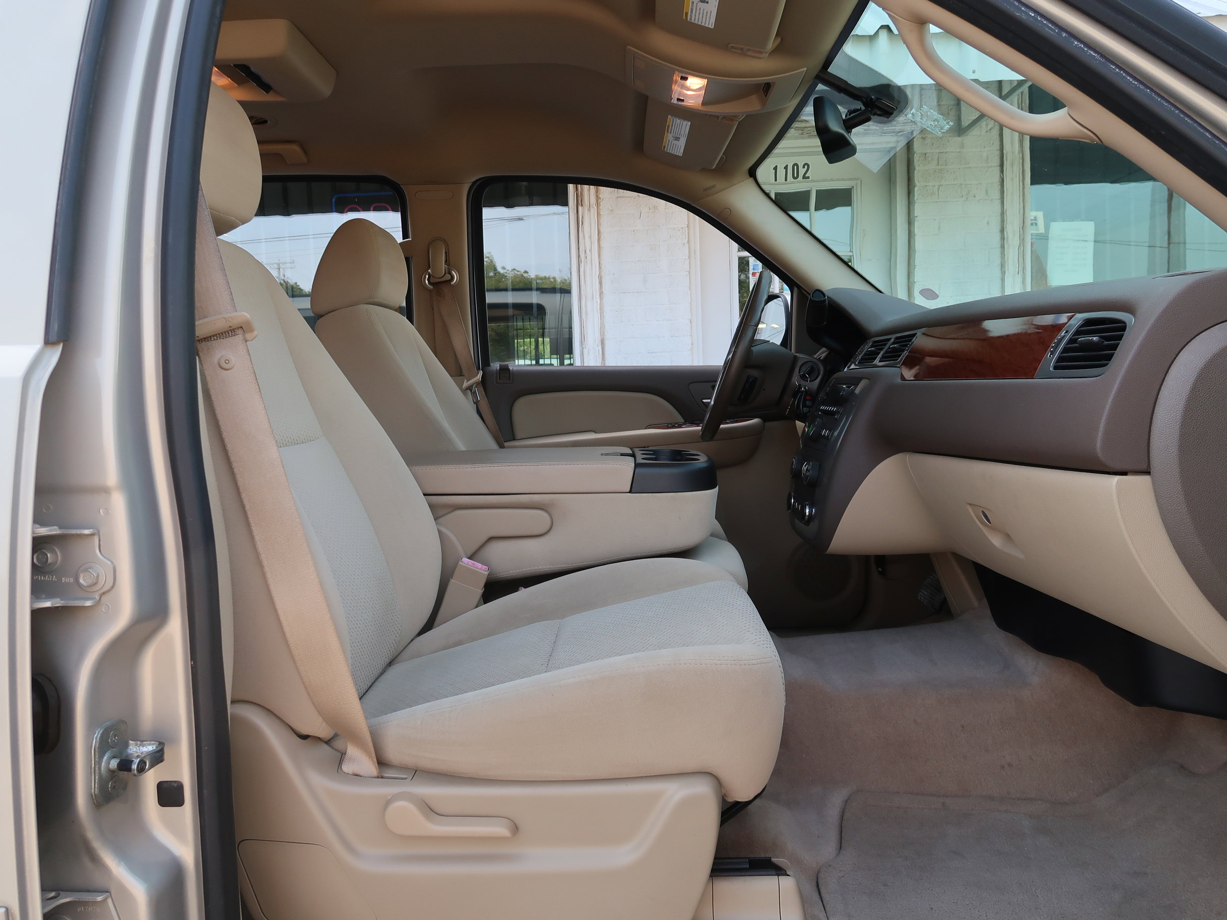 Used 2008 GMC Yukon XL SLE w/ Convenience Package RWD image 23