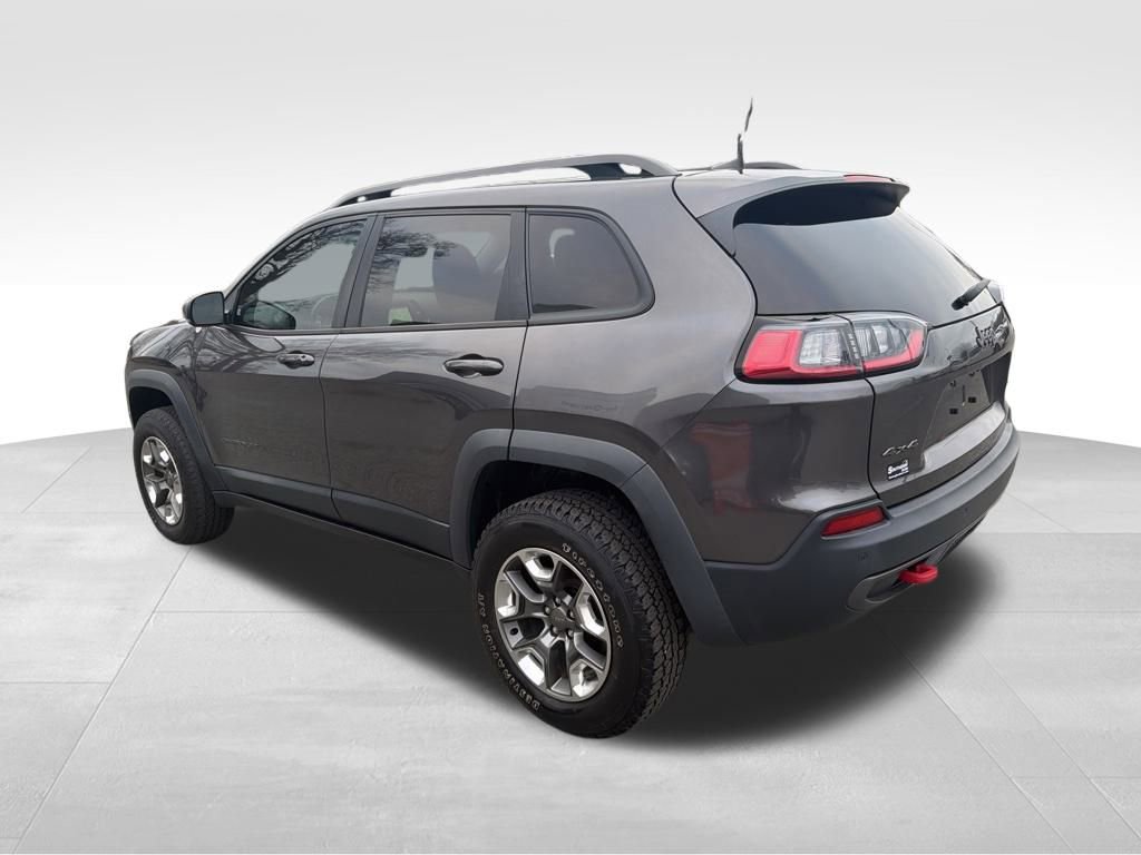 Used 2019 Jeep Cherokee Trailhawk image 3