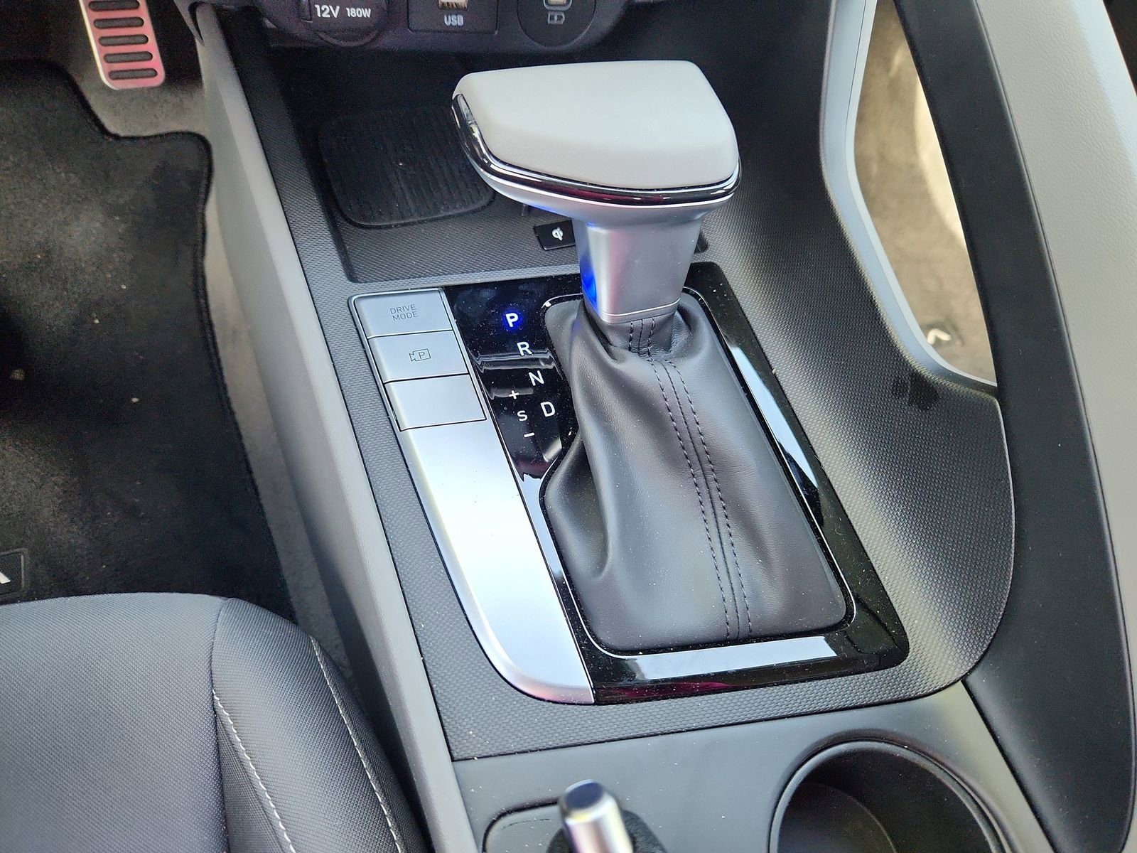 Certified 2025 Hyundai Elantra Sport FWD image 16