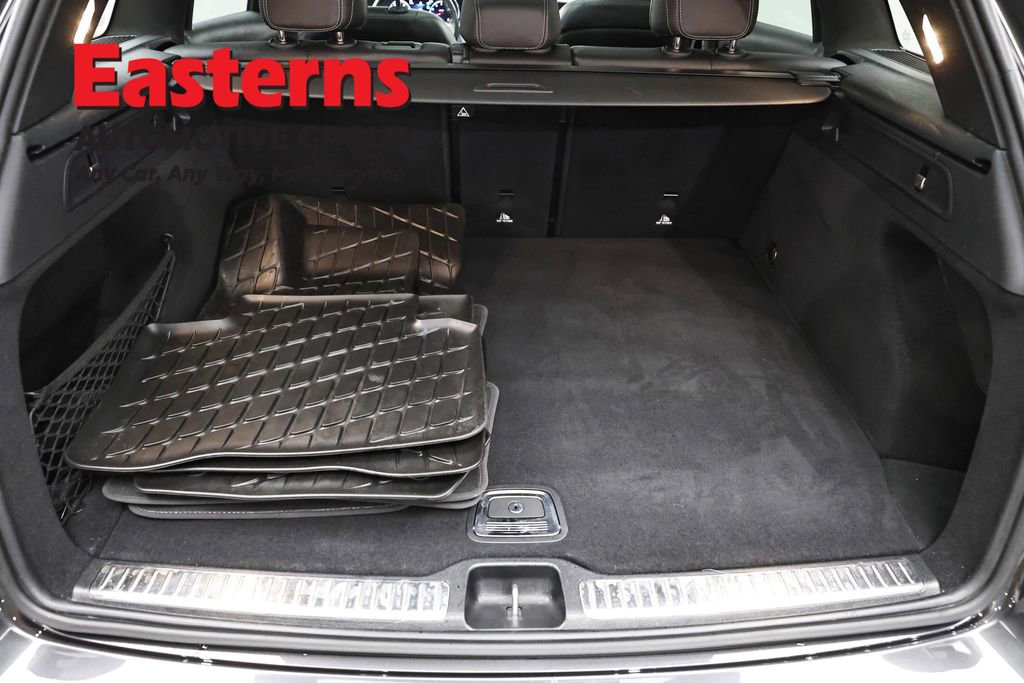 Used 2022 Mercedes-Benz GLC 300 4MATIC w/ Premium Package Lite image 9