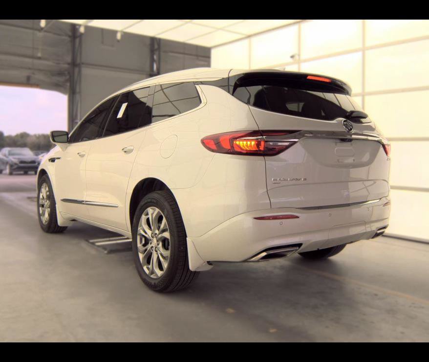 Used 2021 Buick Enclave Avenir w/ Avenir Technology Package AWD/4WD image 11