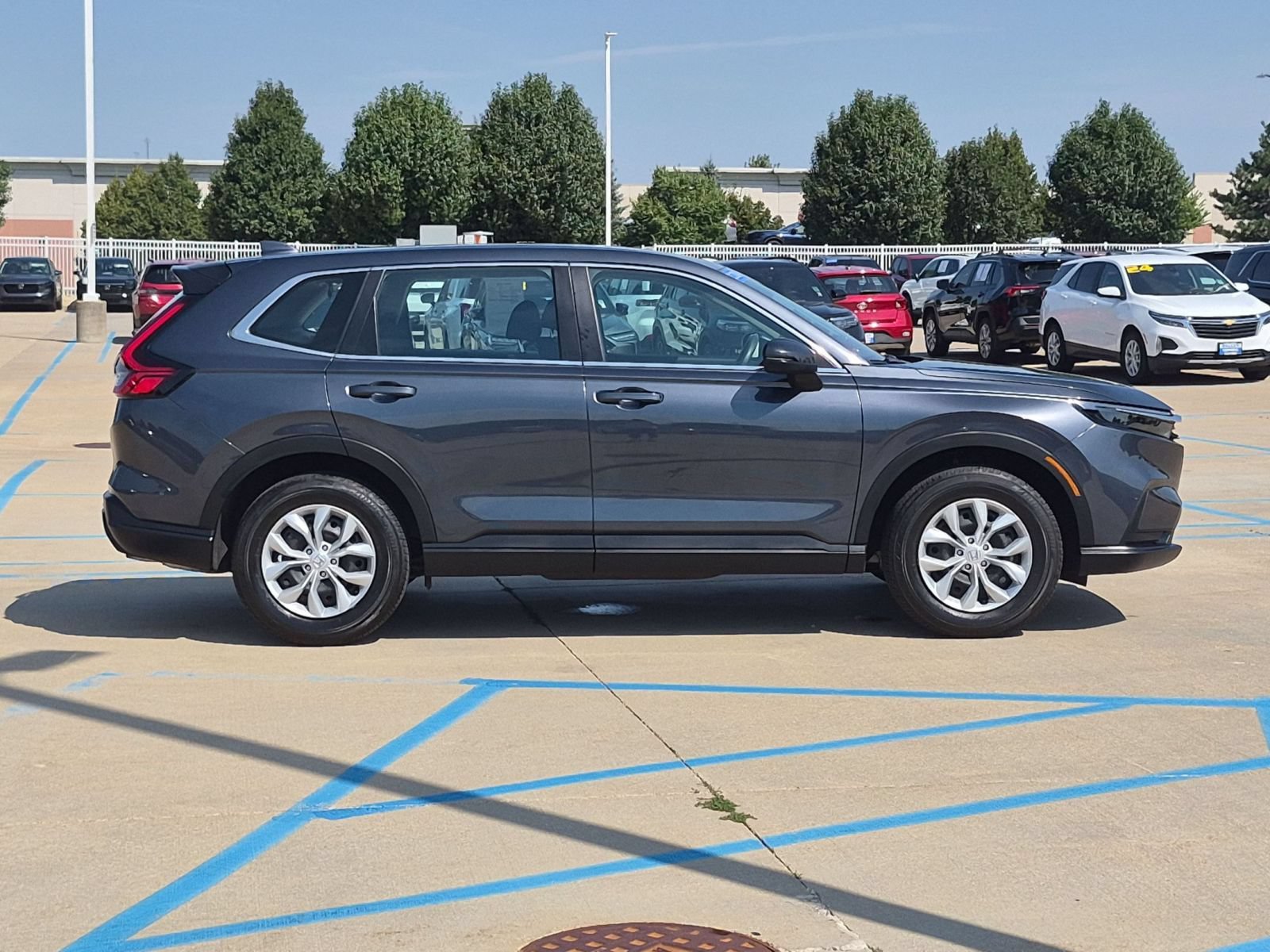 Used 2024 Honda CR-V LX image 5