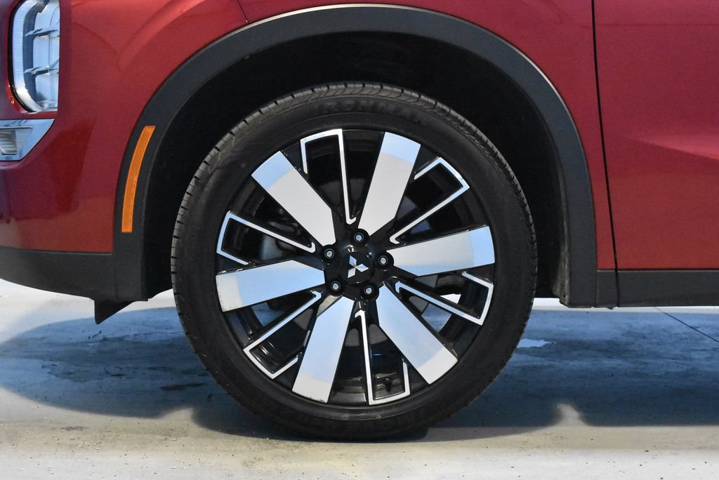 Used 2025 Mitsubishi Outlander SE AWD/4WD image 25