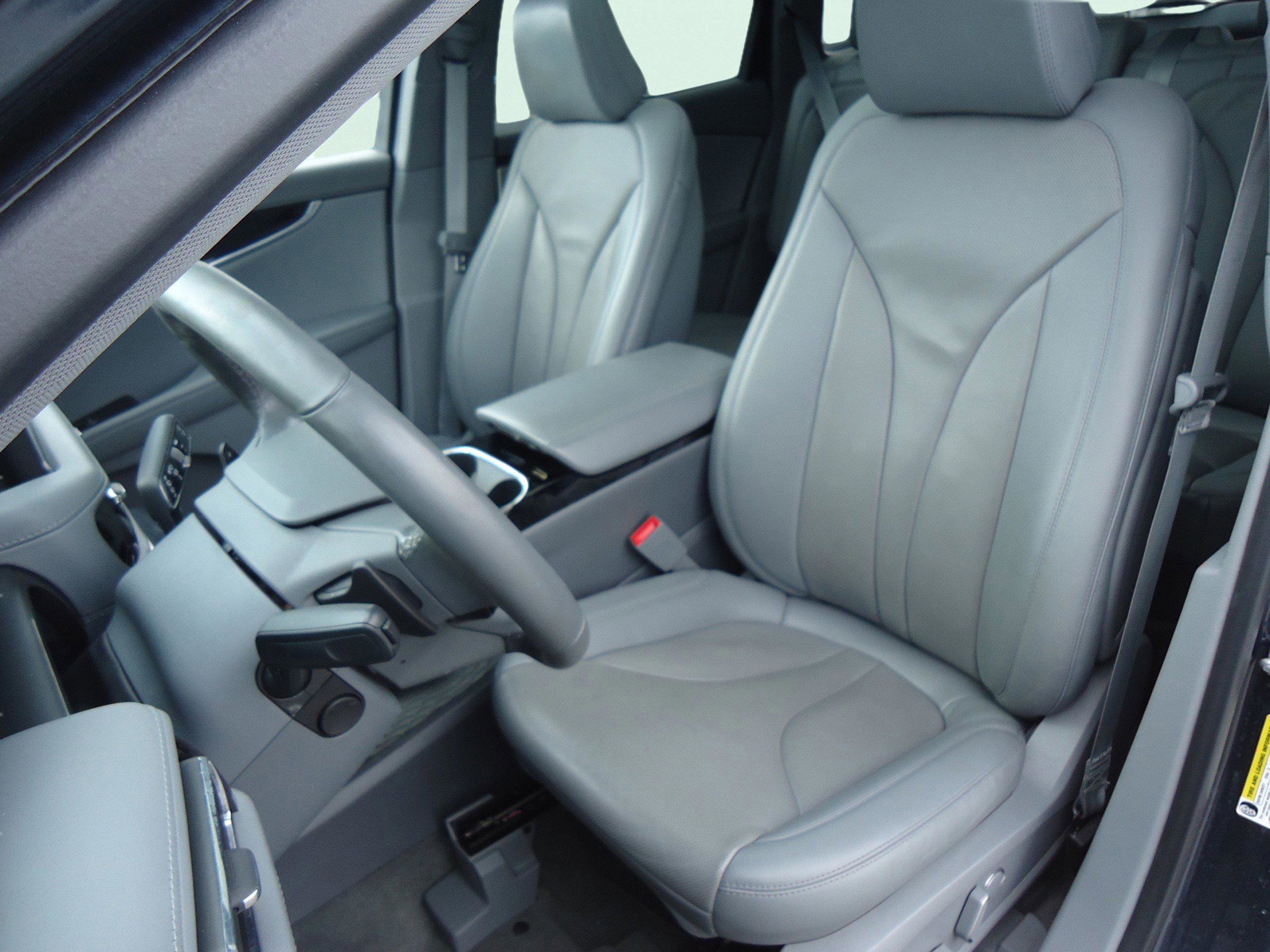 Used 2023 Lincoln Nautilus Reserve w/ Equipment Group 202A image 25