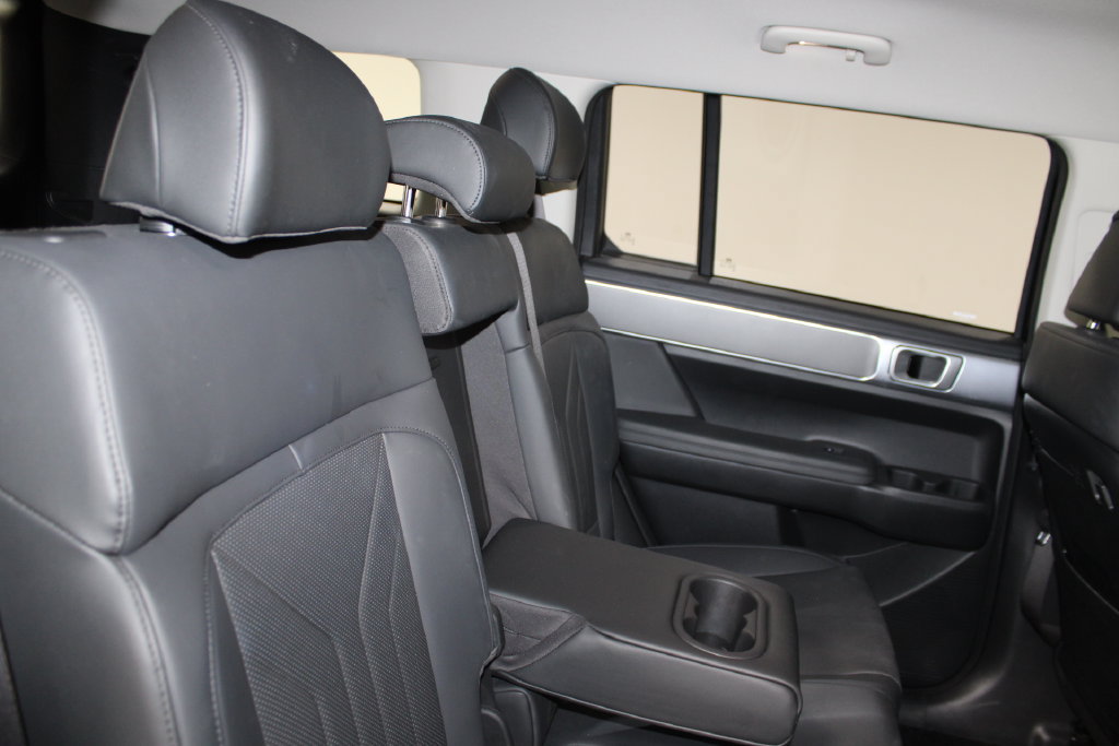 Used 2026 Hyundai Santa Fe SEL FWD image 21