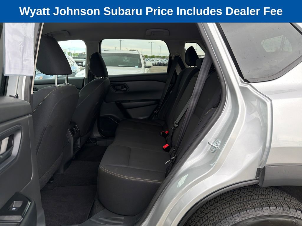 Used 2024 Nissan Rogue S FWD image 27
