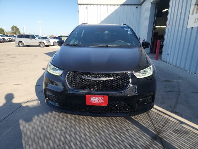 New 2026 Chrysler Pacifica Limited w/ S Appearance Package image 8