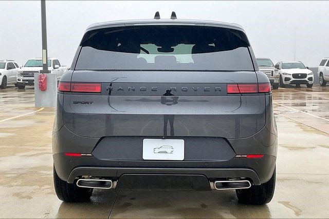 New 2025 Land Rover Range Rover Sport SE image 4