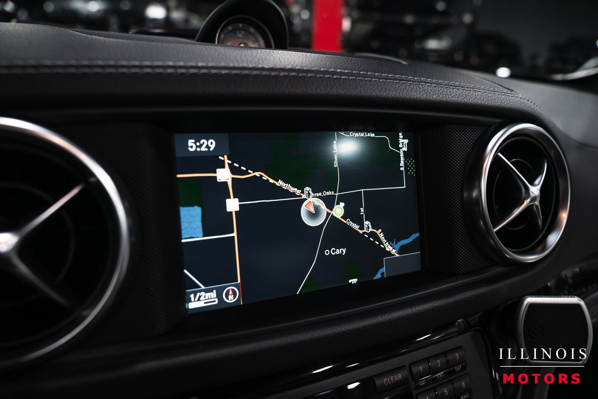 Used 2015 Mercedes-Benz SL 550 image 25