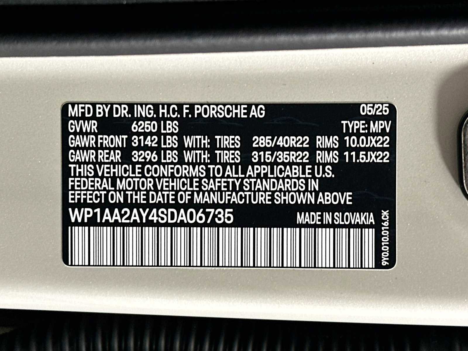 New 2025 Porsche Cayenne image 32