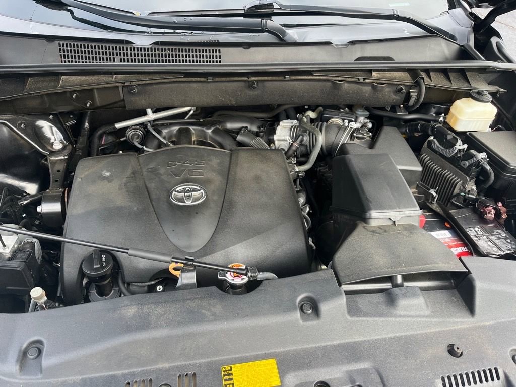 Used 2019 Toyota Highlander AWD V6 image 34