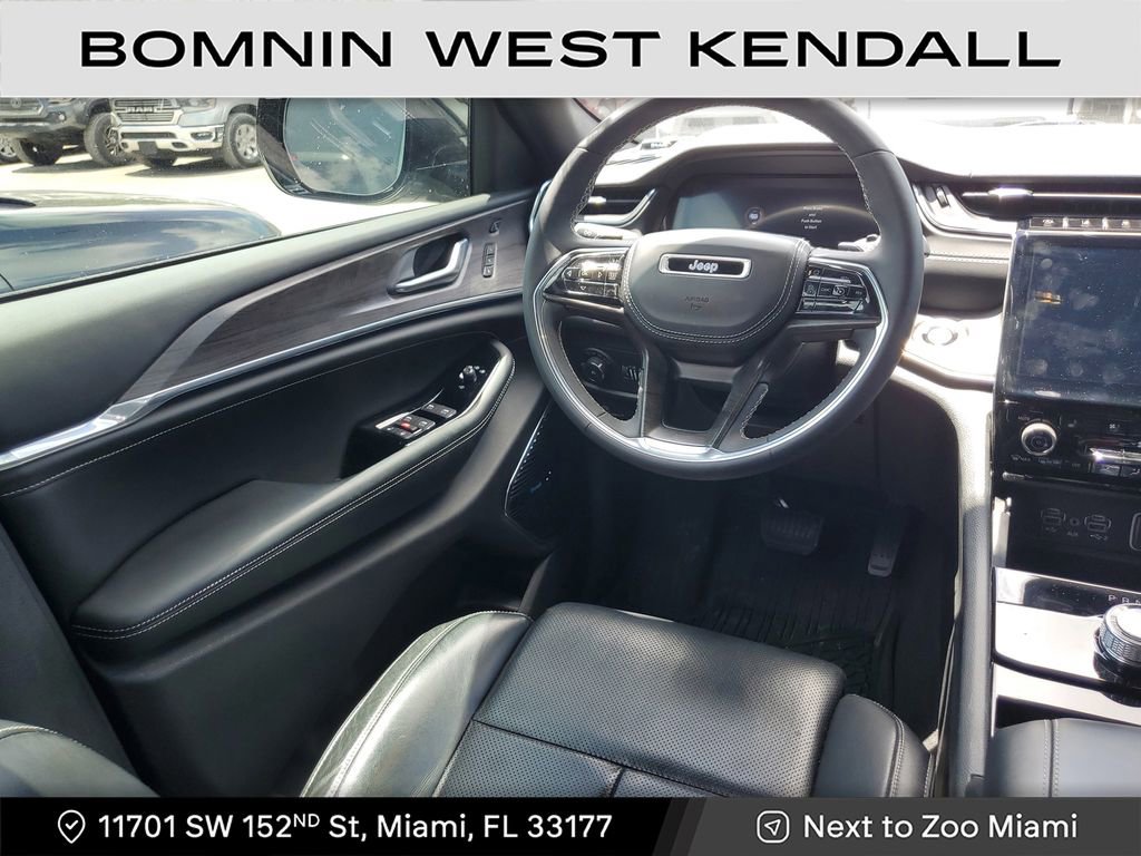 Used 2023 Jeep Grand Cherokee Overland w/ Luxury Tech Group IV image 14