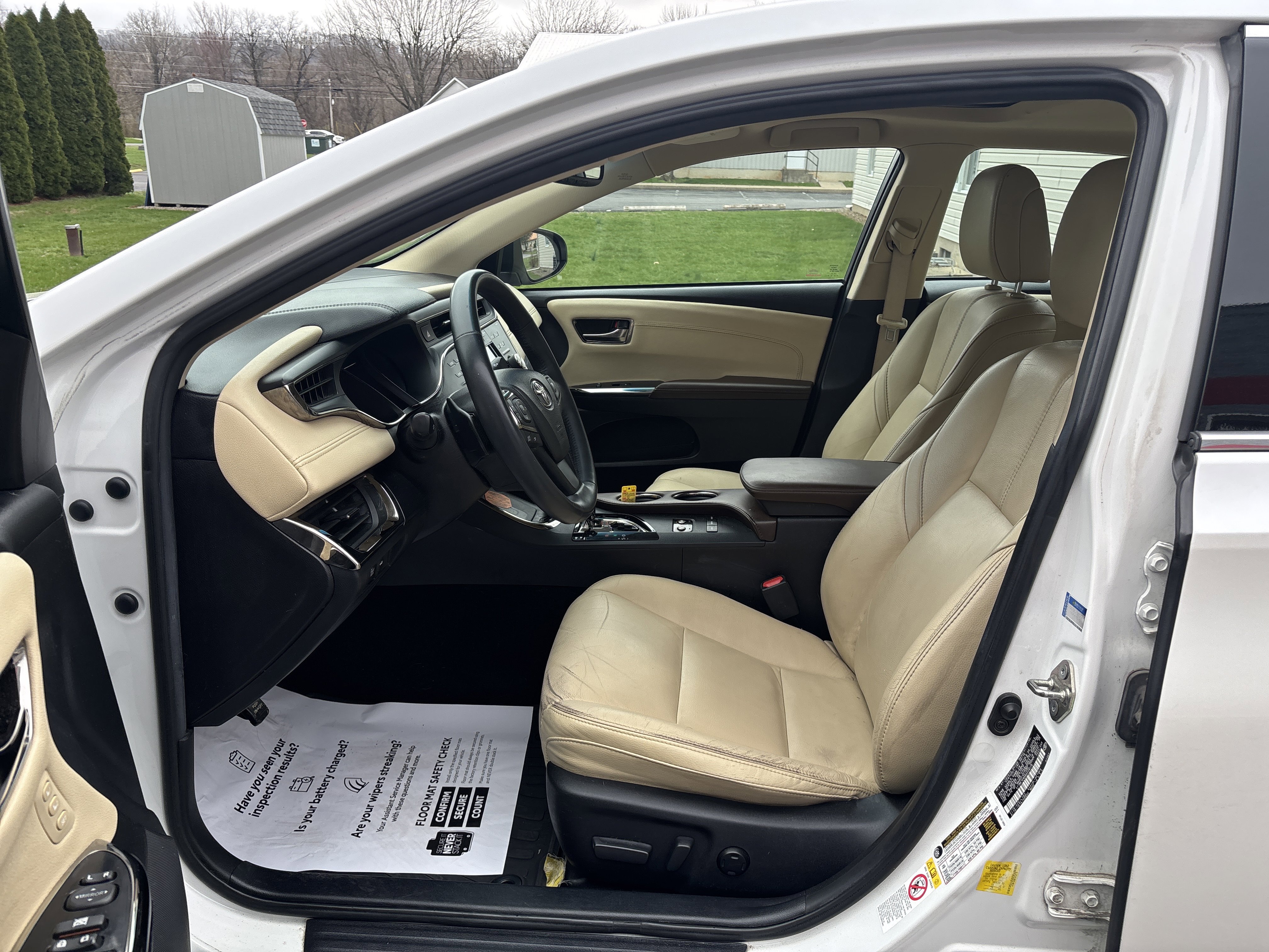 Used 2016 Toyota Avalon Touring image 13