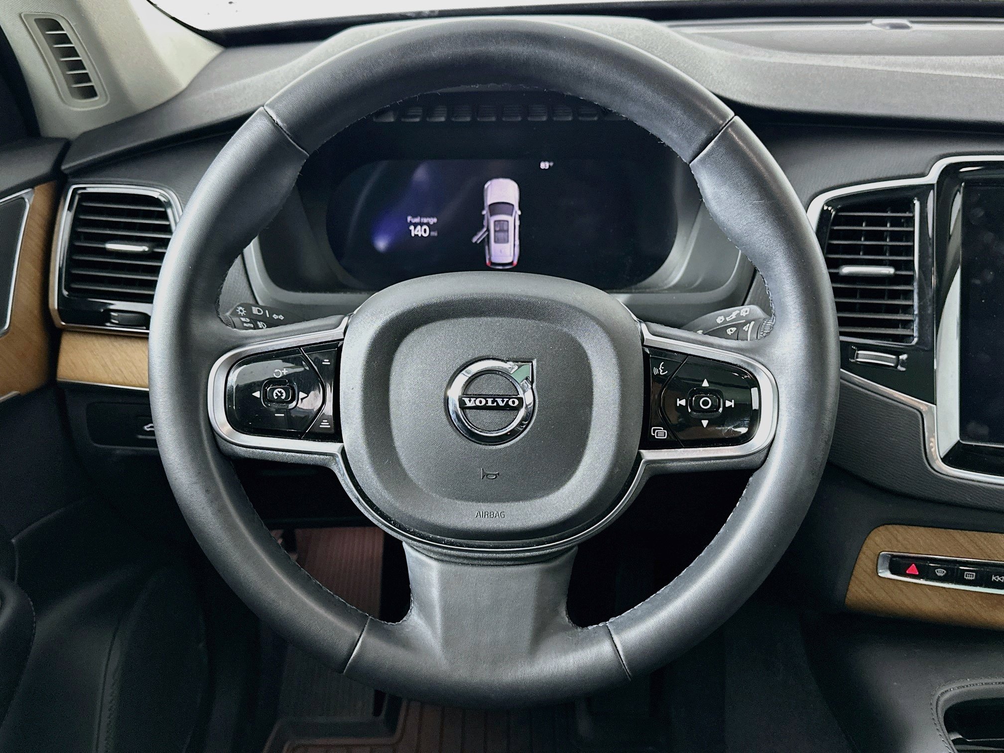 Used 2024 Volvo XC90 B6 Plus w/ Protection Package AWD/4WD image 18