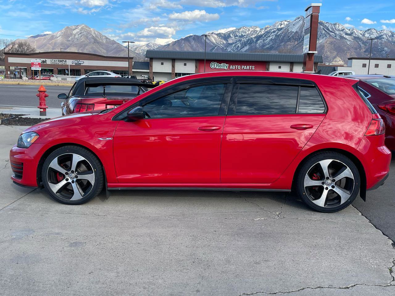 Used 2015 Volkswagen GTI SE w/ Lighting Package (SEL) FWD image 21