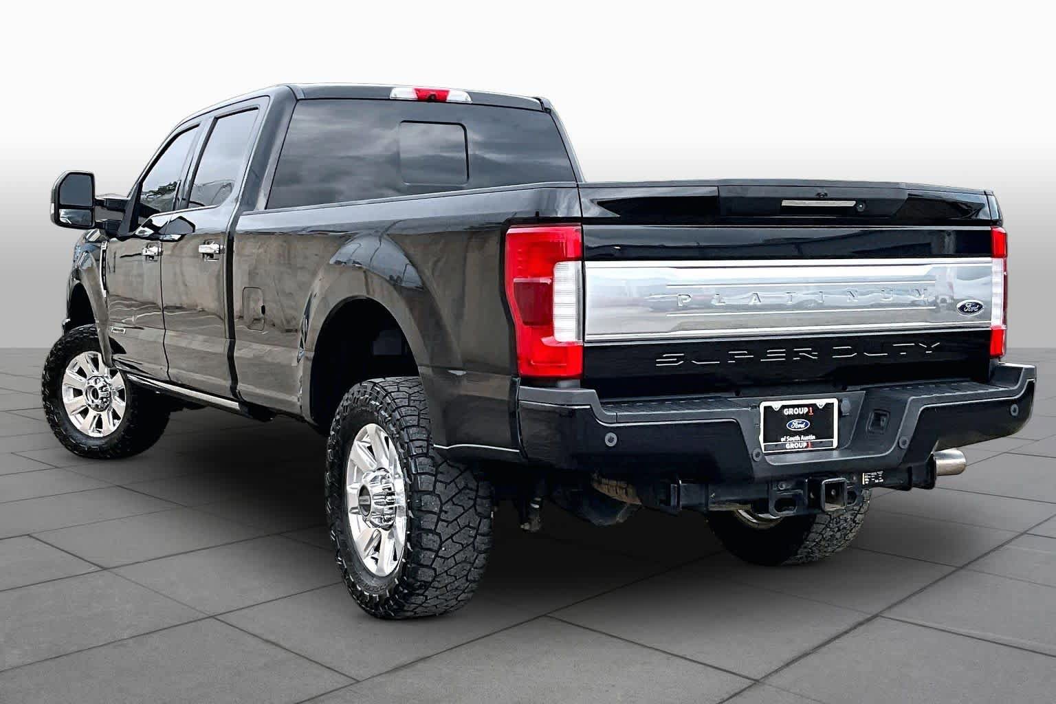 Used 2019 Ford F350 Platinum w/ Platinum Ultimate Package AWD/4WD image 12