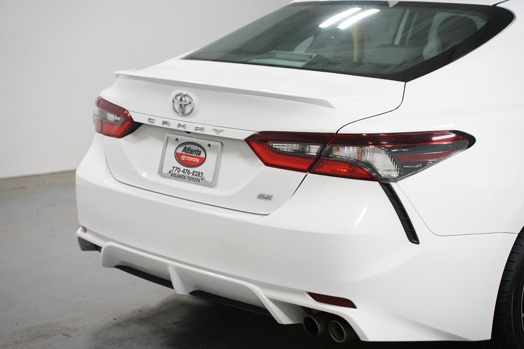 Used 2023 Toyota Camry SE FWD image 9