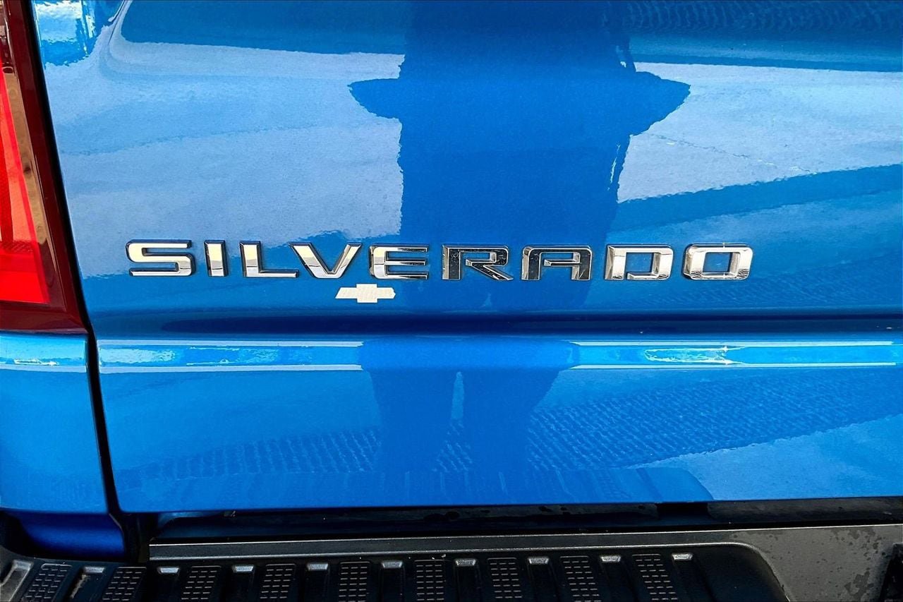 Used 2022 Chevrolet Silverado 1500 ZR2 w/ Technology Package AWD/4WD image 31